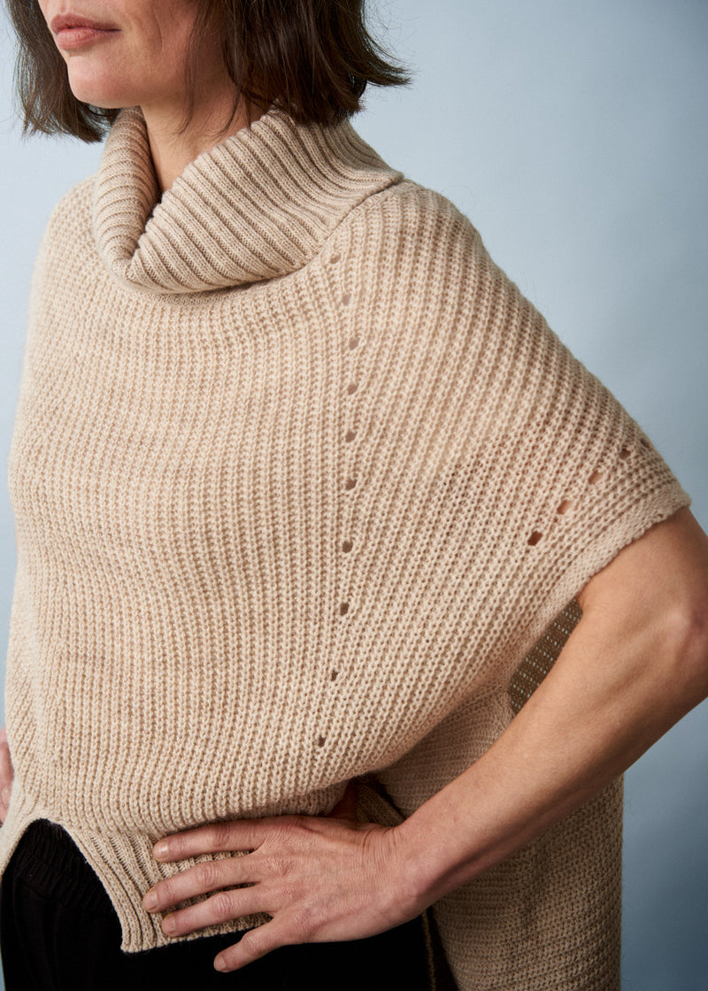 Oatmeal short sleeve round hem sweater