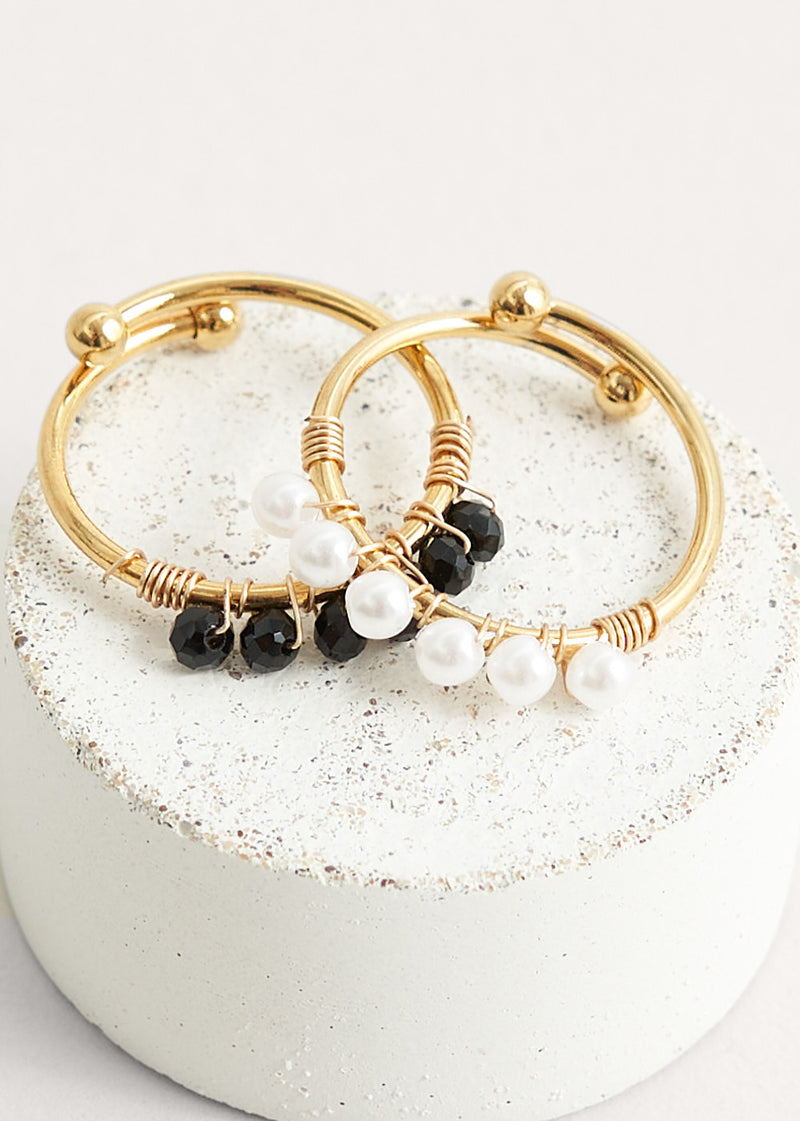 Buy Black Bead Flower Ring , Bead Ring , Flower Bead Ring , Seed Bead Ring  , Black Ring , Flower Rings, Handmade Ring , Beaded Ring , Black Bead  Online in India - Etsy