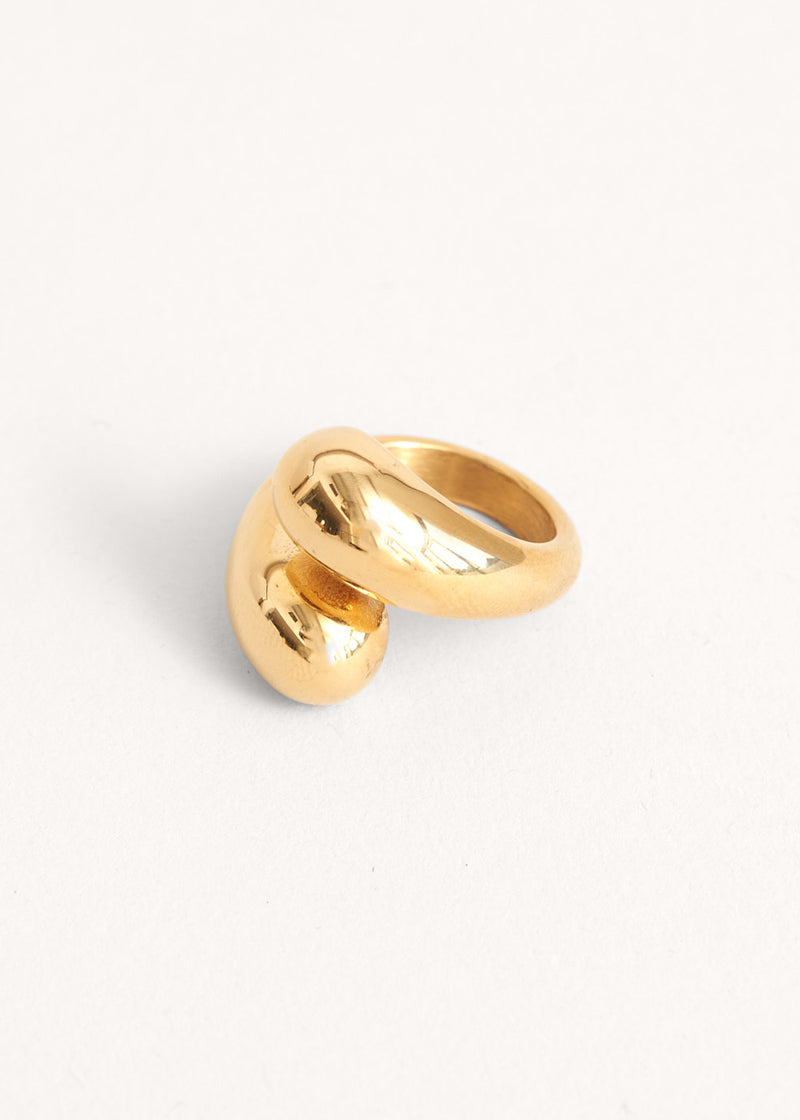 Gold twist ring