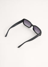 Black slim sunglasses