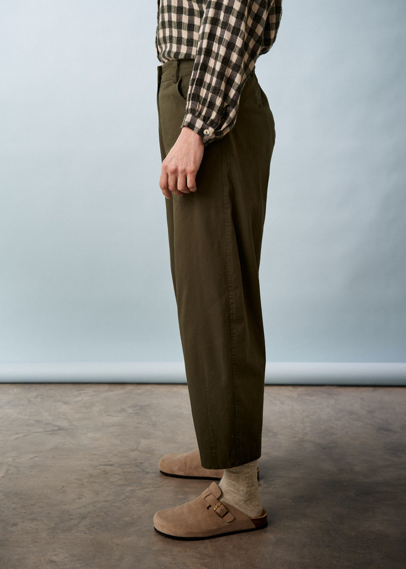 Dark green barrel leg trousers