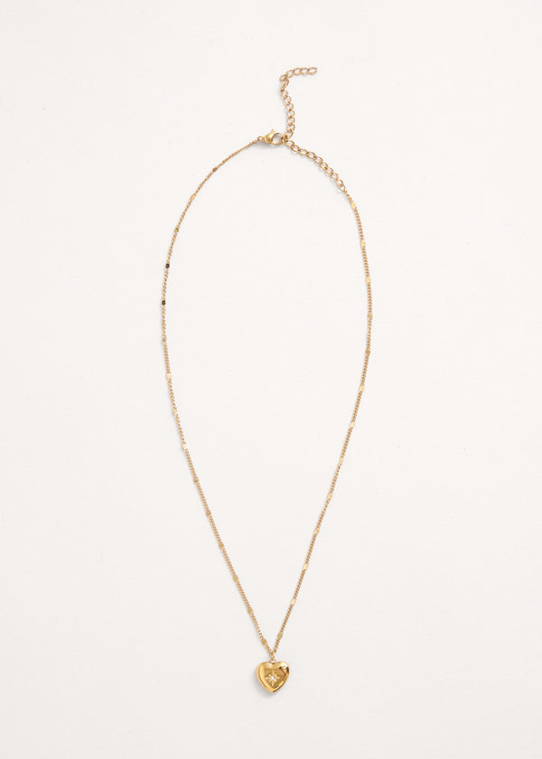 Gold hear pendant necklace