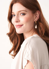 SERRA PEARL DROP EARRING