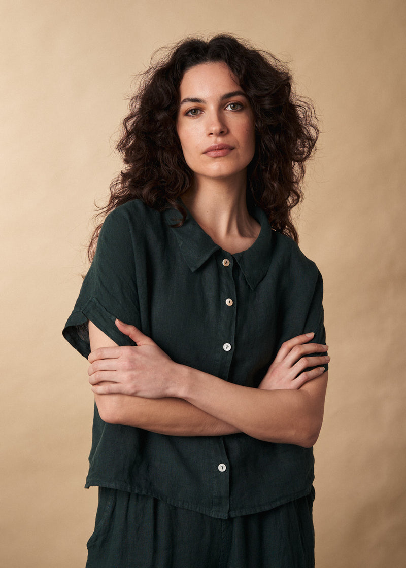 Dark green linen boxy cropped shirt