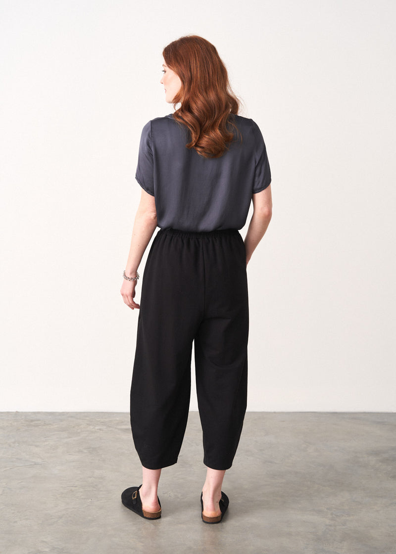 Black cropped jersey trousers