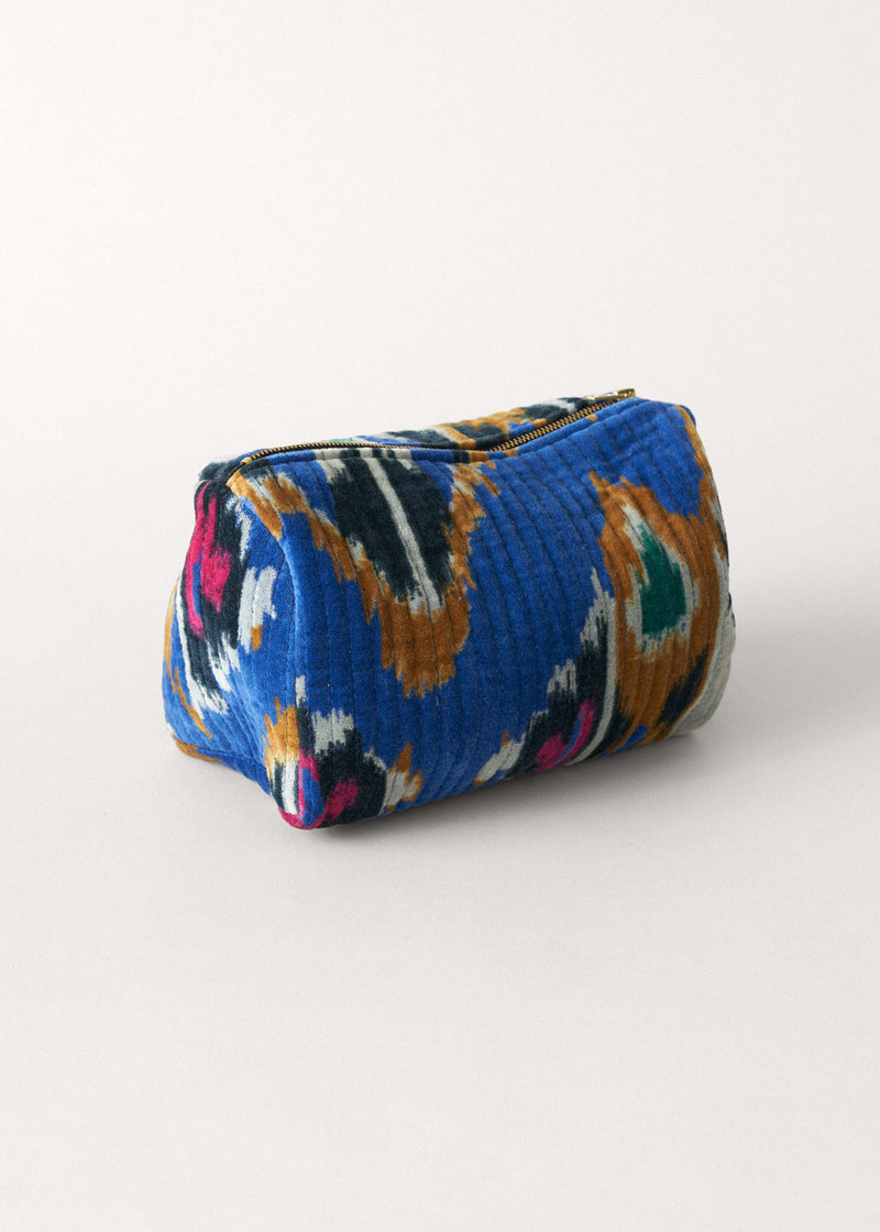 PARVEZ SMUDGE VELVET WASH BAG - BLUE