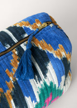 PARVEZ SMUDGE VELVET WASH BAG - BLUE