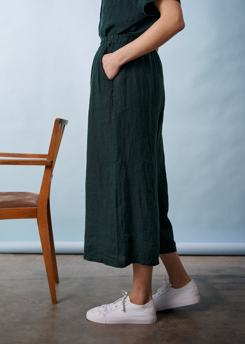 Dark green linen wide leg cropped trousers